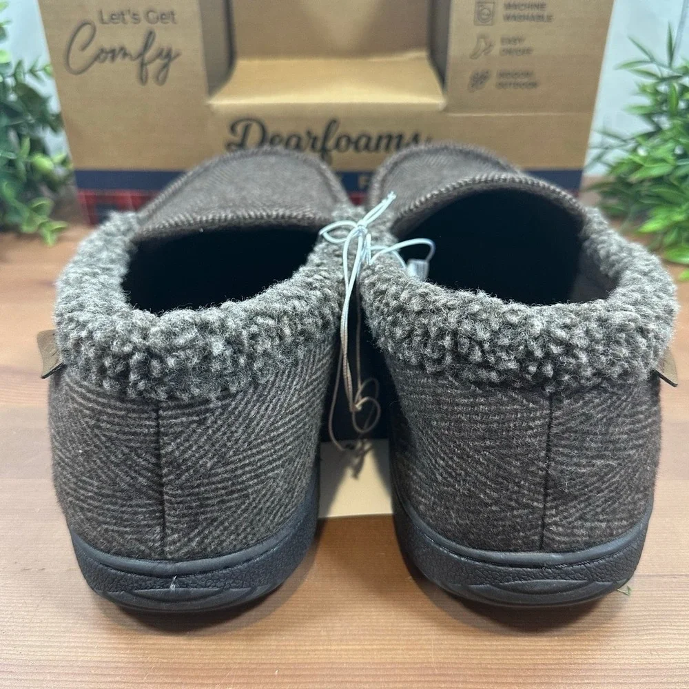 Dearfoams Men's Memory Foam Comfy Brown Slippers Size S (7-8)